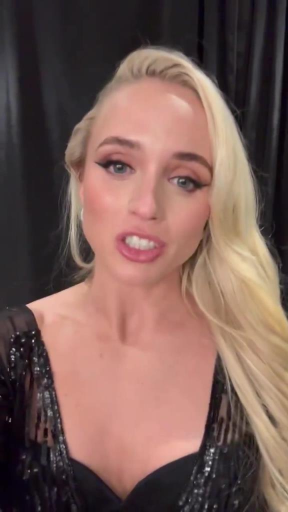 這么甜美的長相，要是不跟你說，你都不知道她也是籃球遠(yuǎn)動員